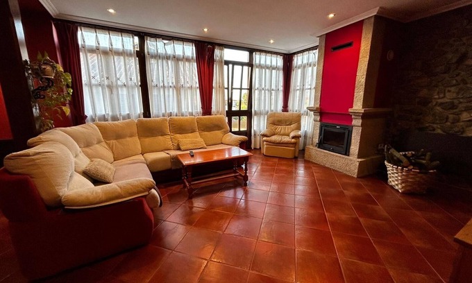 Cue Cottage | Casa El Pontón for 8 people