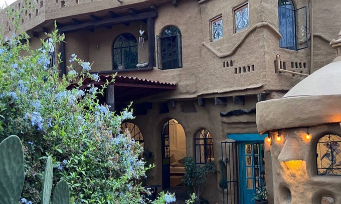 Santa Cecilia House | Casa Gaudi, Beautiful house with incredible views