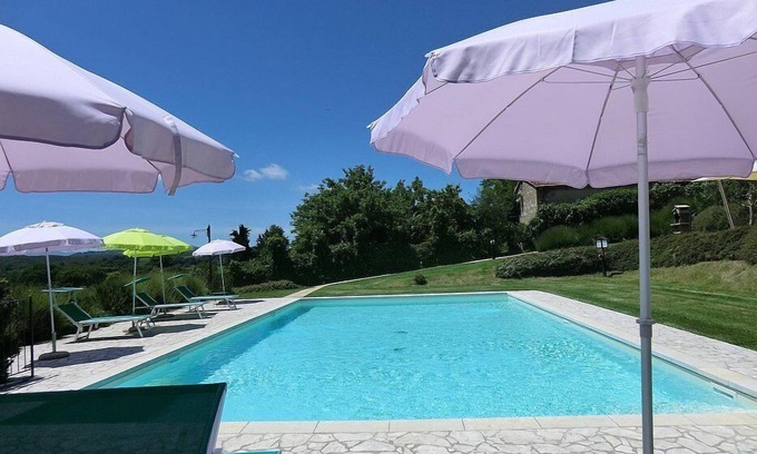 Lano House | Casa Gelso A: A cozy and welcoming two-story apartment that is part of an ancient country house in the characteristic style of the Tuscan countryside, with Free WI-FI.