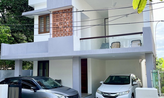 Vazhuthacaud Villa | Casa Grey Trivandrum