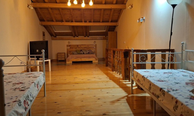 Sotillo de la Adrada House | Casa Ideal Para Familias, al Lado de Rutas de Senderismo