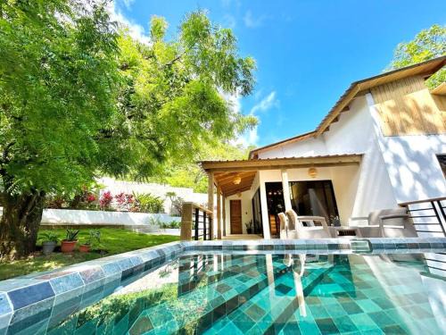 Abreu House | Casa Latte