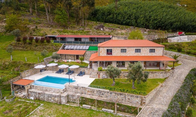 Miranda House | Casa Letrigo - Holiday house for groups of friends and families