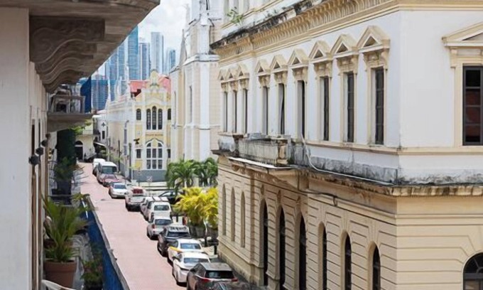 Casco Viejo Apartment | ★ Casa Lourdes - The Views Condo