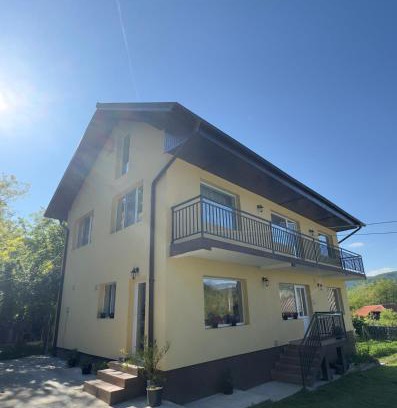 Gura Suhasului House | Casa Lucia