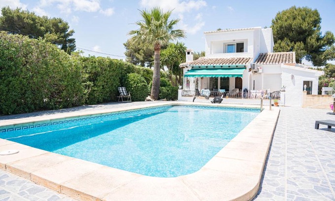 Costa Nova Apartment | Casa María Top Floor Studio Apartment with Swimming Pool