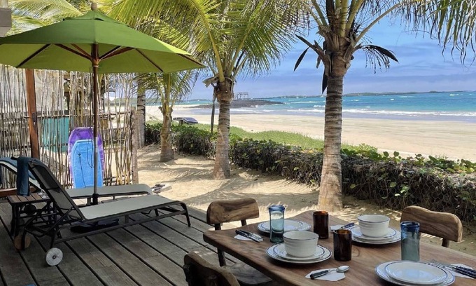 Puerto Villamil Apartment | Casa Naranja: Ocean View