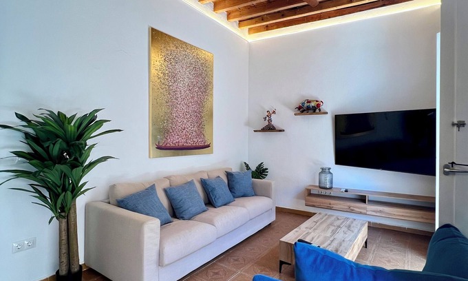 La Merced Apartment | CASA NATY, SPACIOUS RENOVATED APARTMENT IN THE CENTER OF MALAGA