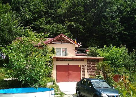 Vulcan House | Casa Ozon