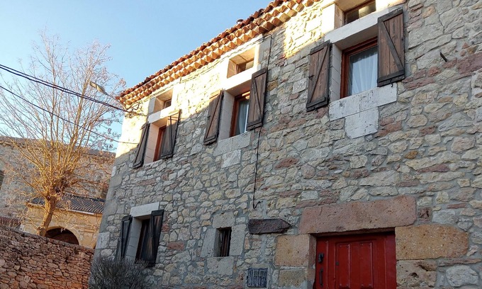 Dobro House | Casa Rustica Menta Chocolate, Parque Natural Alto Ebro y Rudron