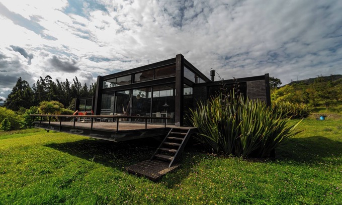 Suesca House | Casa Satori. Stunning Country House with Breathtaking Views of Suesca’s Rocks.