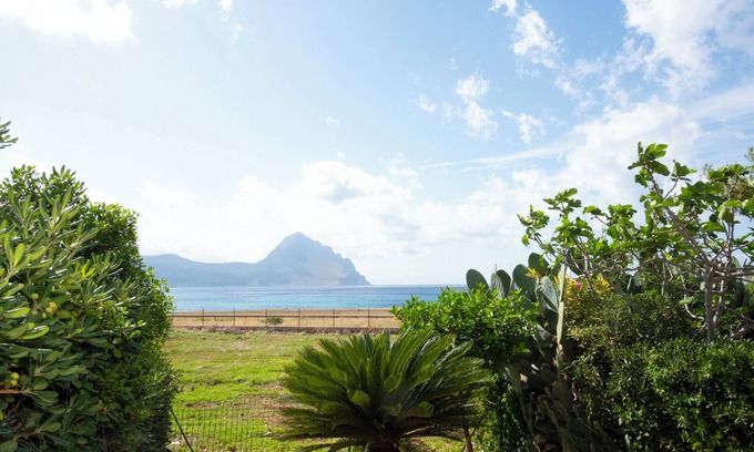 Macari House | Casa Za Lisa with sea view in Macari