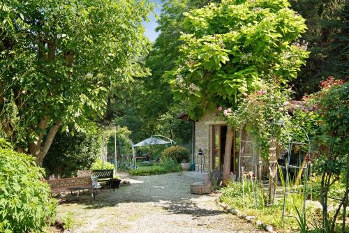 Cassinasco Apartment | Casafiò Grotta