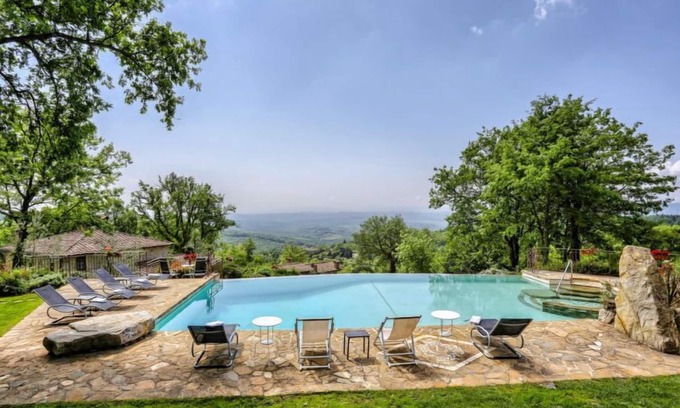 Castellina in Chianti House | Casale Il Poggino by Interhome
