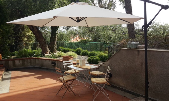 Oneglia House | Cascine di Oneglia area, accommodation in period building, suitable for families