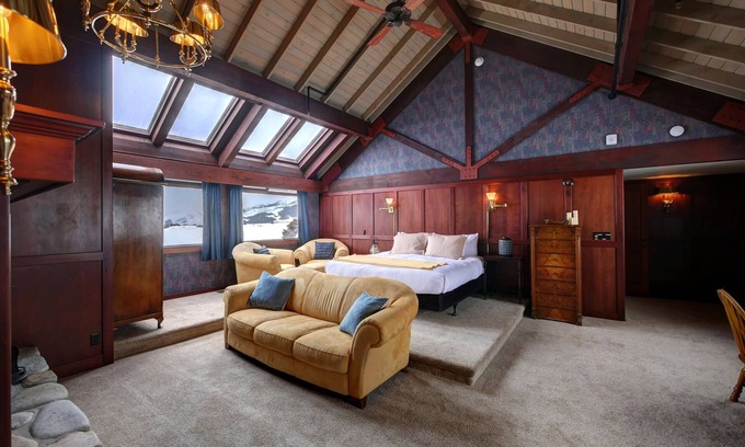 Twisp Hotel | Casia Lodge and Ranch