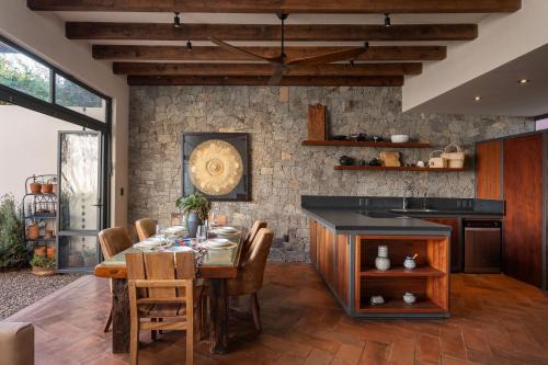 La Cruz House | Casona del Buen Huerto, Modern 2BR Home in Queretaro