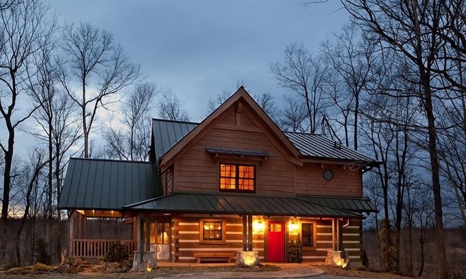 Springfield Cottage | Caspian Cottage - Secluded log cabin on 150 acres