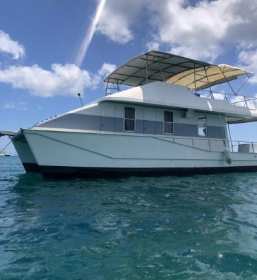 Tartane Boat Rental | catamaran nautilodge