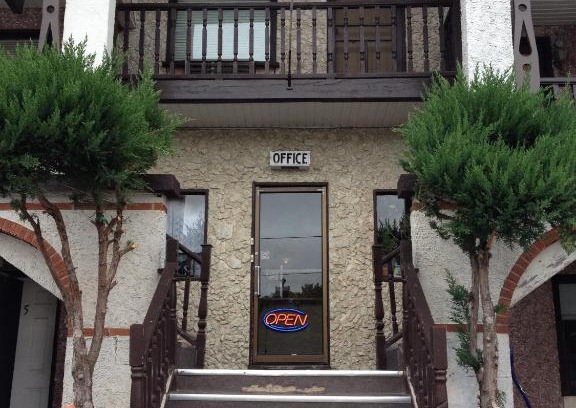 Georgetown Hotel | Cedar Springs Motel