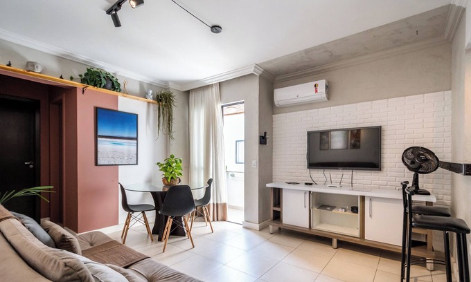 Nacoes Apartment | Centro de Baln.camboriú ! Apto de 01 Dormitório com Garagem e Ar e Condicionado