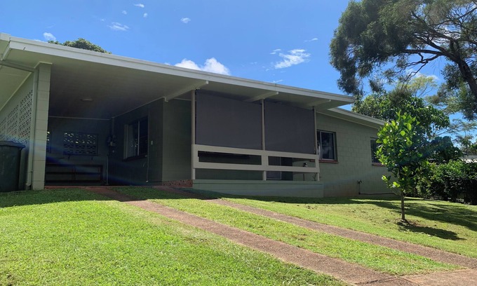 Atherton House | Central and Tidy 3 Bedroom house - Pet Friendly!