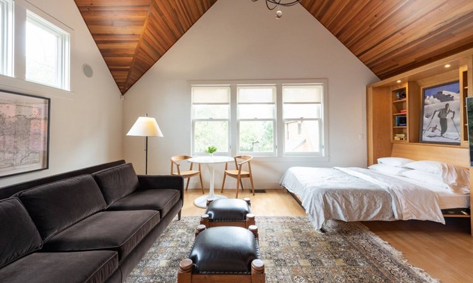 Pemberton Heights Apartment | Central Austin Luxury Loft - Completely Private