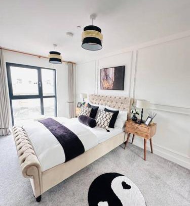 Derby Apartment | Central Derby Urban 2 Bedroom Flat - An Oasis of Elegance! Free Parking and Wifi suitable for families and professionals