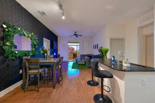 Astrodome Apartment | Central Houston Stay - Walk to NRG Stadium, Relax by the Pool, and More!