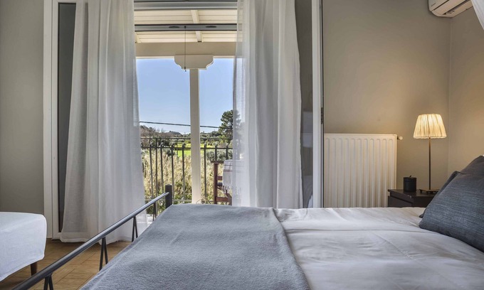 Lixouri House | Central & Stylish Maisonette 70㎡ Balcony View