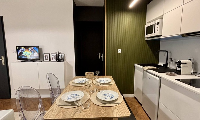 Bagneres-de-Luchon Apartment | Centre-ville au Pied du Télécabine, à 5 Minutes à Pied des Thermes