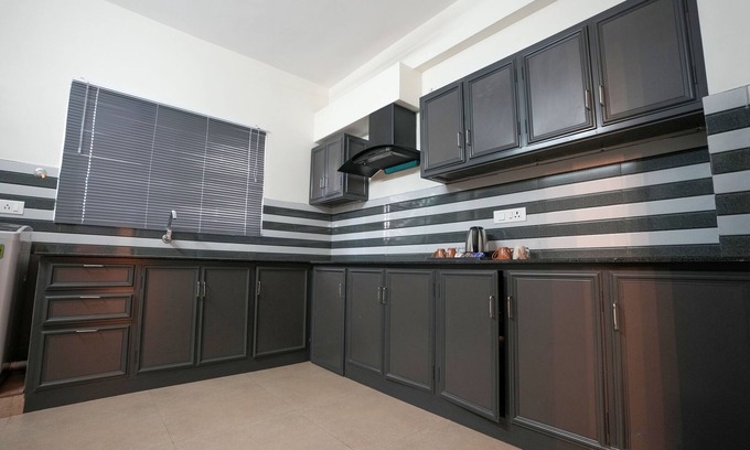 Changanacherry Hotel | Centur Apartments