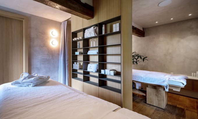 Vireux-Wallerand Hotel | Château de Wallerand