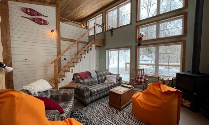 Saint-Philemon Ski Chalet | Chalet de l'Érablière spa