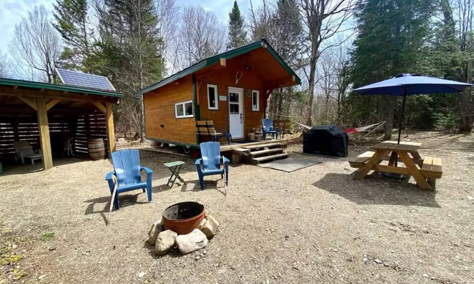 Notre-Dame-Des-Bois Cabin | Chalet Enzo & foyers - Domaine des Appalaches