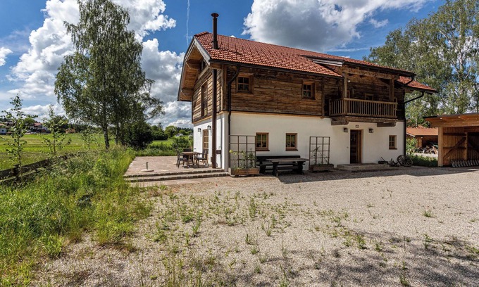 Franking House | Chalet 'Franking' with Wi-Fi, Balcony & Terrace