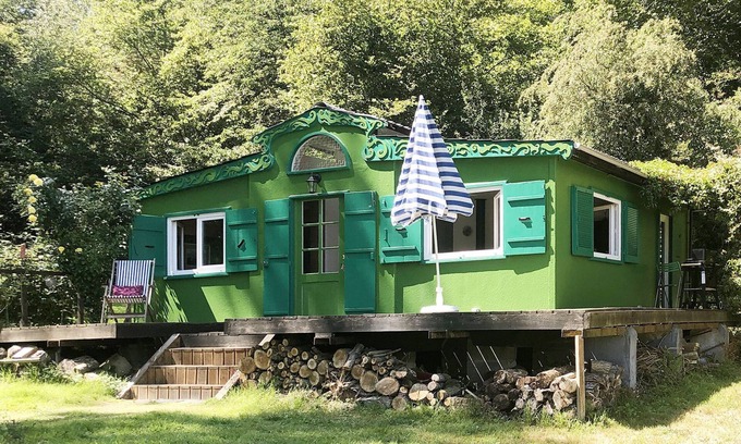 Saint-Remy-Boscrocourt Ski Chalet | Chalet in a green setting, tennis court and sea view