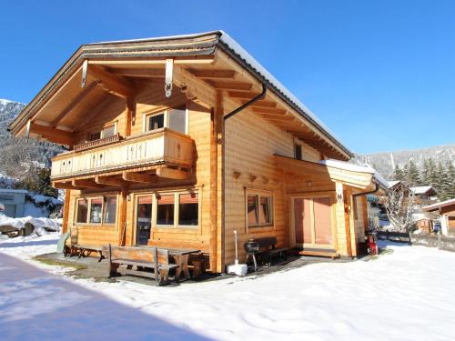 Oberkrimml Ski Chalet | Chalet in Krimml near Europe's Highest Waterfall