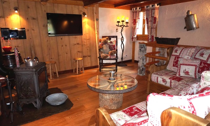 Les Prodains Ski Chalet | Chalet L'Ancetre - Prices shown are on a self-catered basis