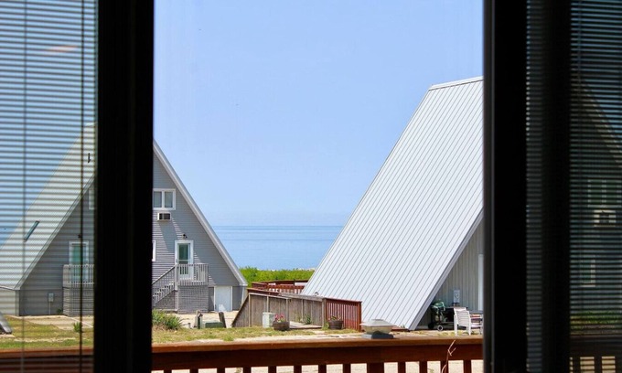 Stevensville House | Chalet on the Lake unit 21