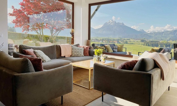 Enzensberg Apartment | Chalet Susi - View of Neuschwanstein Castle