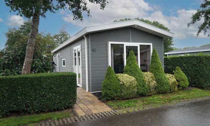 Velsen-Zuid House | Chalet with 3 bedrooms and a terrace