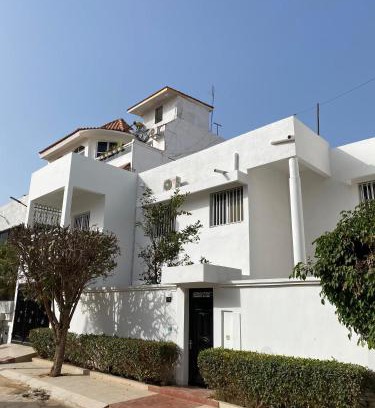 Yof House | Chambre Élégante dans une villa