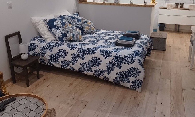 Neufmaisons Bed & Breakfast | chambre d'Emma à 6 km du lac de pierre percée