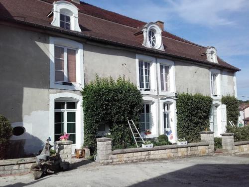 Colombey-les-deux-Eglises Bed & Breakfast | Chambres d'hotes la Fromagerie du Relais Postal Royal