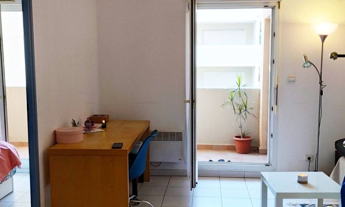 Lodi Bed & Breakfast | Chambre Privée Castellane 15 Minute Vélodrome Vieux-port Plage