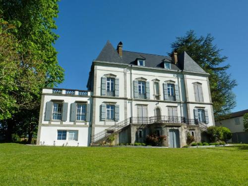 Irissarry Bed & Breakfast | Chambres d'Hôtes Aire Berria