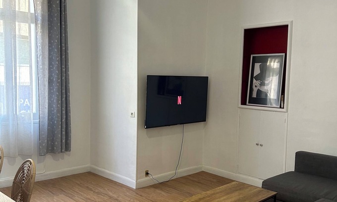 Saint-Giniez Apartment | Character apartment near Velodrome stadium, ideal for friends or family