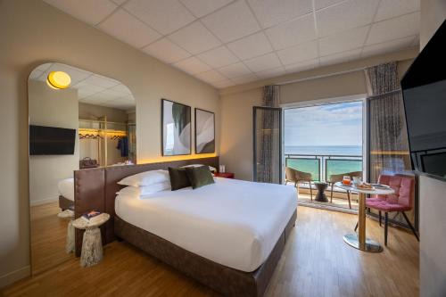 Pesaro Hotel | Charlie in Pesaro