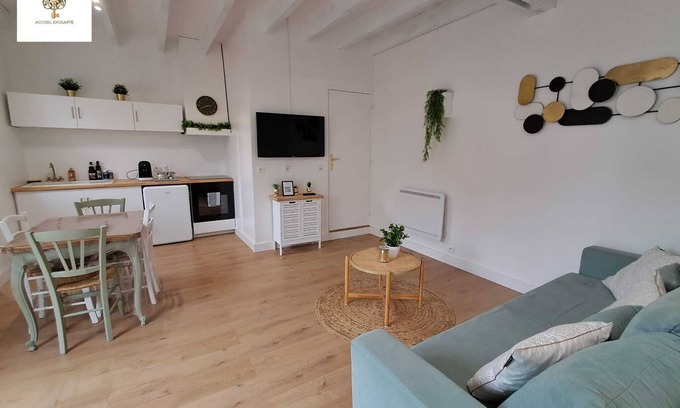 Le Pont-Chretien-Chabenet House | Charmante Maisonnette Rénovée - 5 min d'Argenton Sur Creuse